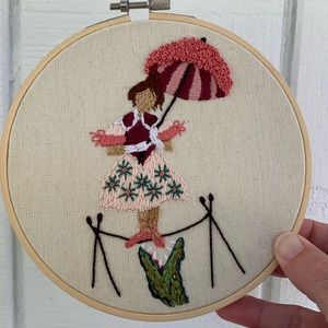 Haunted Mansion’s girl and gator 🐊